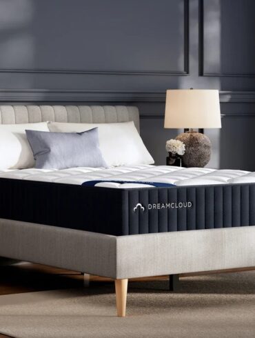dreamcloud classic hybrid mattress review