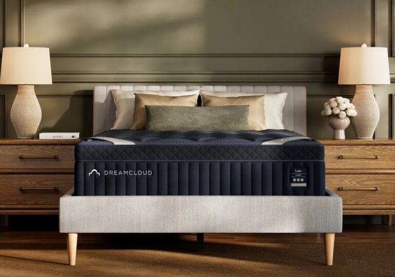 dreamcloud luxe hybrid mattress review